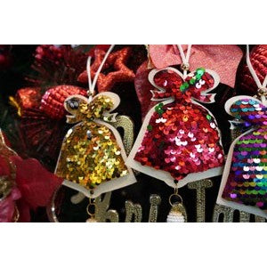 Ornament de brad clopotel cu paiete model 2