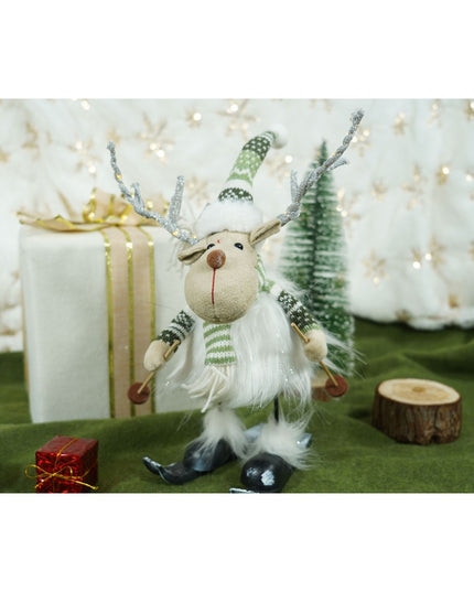 Ornament de Craciun ren pe schiuri