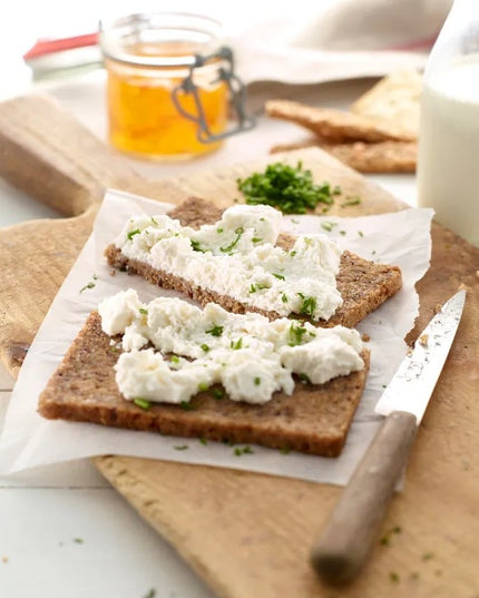 Recipient pentru Preparat Branza, Capac de Silicon, Cheese Maker din Plastic, Strecuratoare