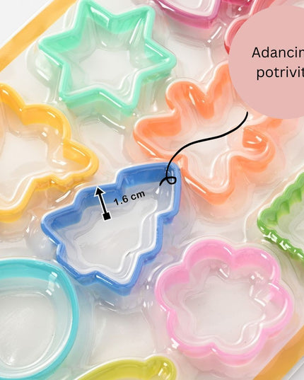 12 forme pentru prajituri material polipropilena, diverse forme, pentru orice ocazie, adancime