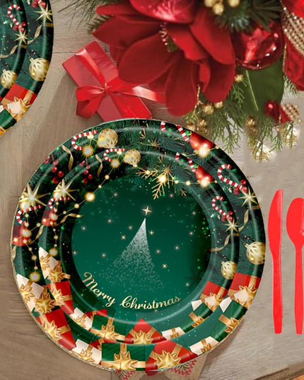 16 Farfurii de Unica Folosinta, Model Brad de Craciun Merry Christmas, Tematica Craciun