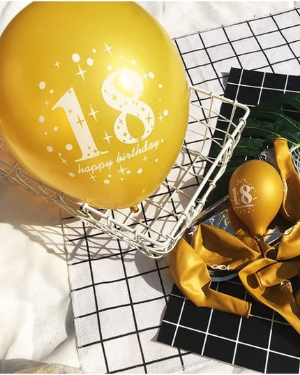 18 Baloane Majorat, din Latex, Metalizate, Mesaj 18 Happy Birthday,cu Confetti