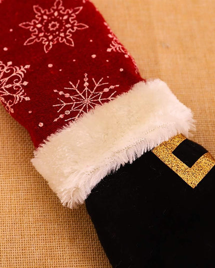 4 decoratiuni tip soseta pentru scaune tematica Craciun, material textil/poliester