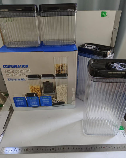 4 Recipiente din Plastic, pentru Alimente/Obiecte, Inchidere Ermetica, Textura Ondulata, .5l, l