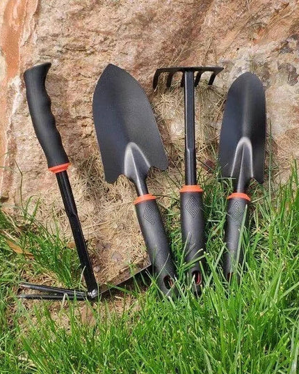 7 Unelte de Gradina pentru Plantare Prelucrare Sol si Ingrijire Plante, Material PVC si cardboard