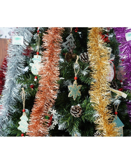 Set brad artificial de Craciun si elemente decorative, nins, decorat cu conuri pin, pentru perete/colt, inaltime 210 cm, diametru 149 cm, 1224 ramuri,suport metalic inclus