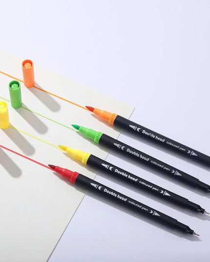 Set Carioci pe Baza de Apa, 2 in 1, pentru Pictura, Caligrafie, 72 Culori, Penar , Corp Carioca , 24.5 x 18.5 x 5 cm