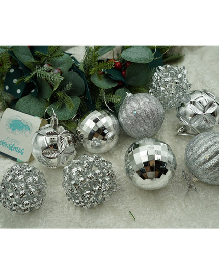 de 12 ornamente de brad, de tip Glob