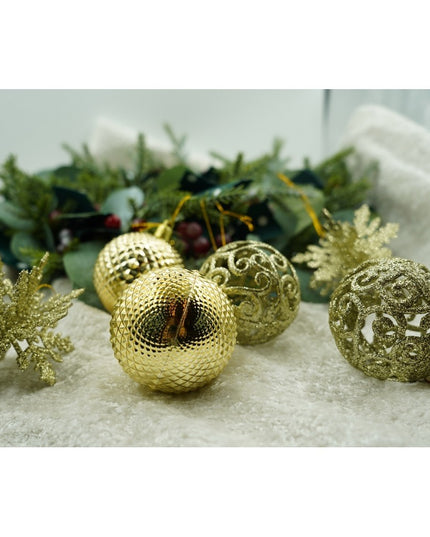 de 12 ornamente de brad, de tip Glob