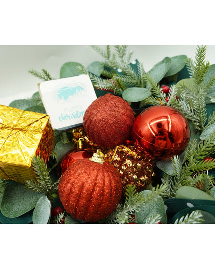 de 20 ornamente de brad, de tip Glob