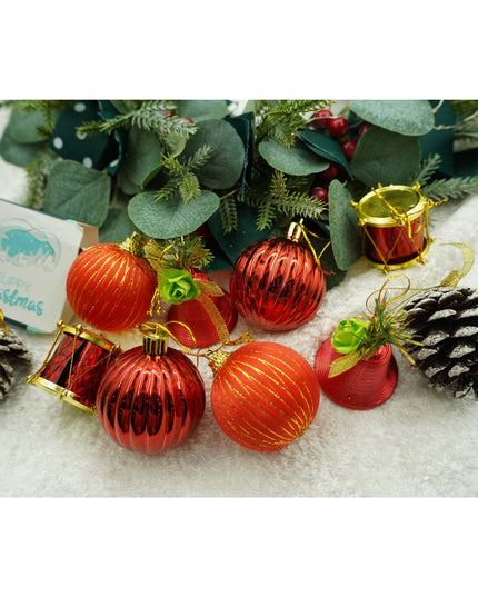 de 24 ornamente de brad, de tip Glob