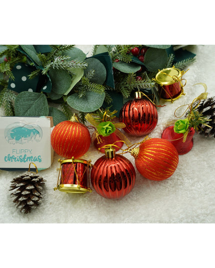 de 24 ornamente de brad, de tip Glob