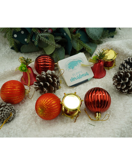 de 24 ornamente de brad, de tip Glob