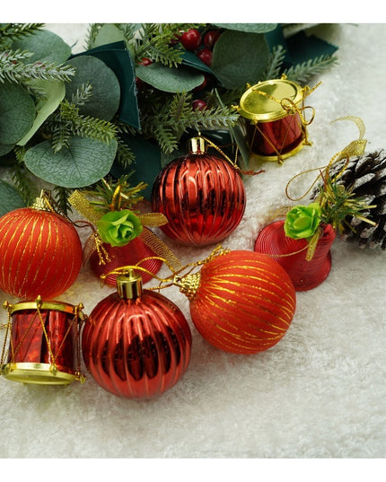 de 24 ornamente de brad, de tip Glob