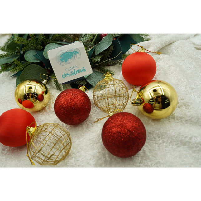 de 28 ornamente de brad, de tip Glob