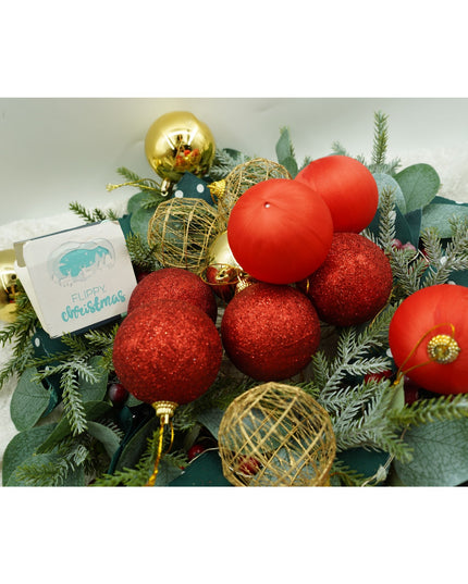 de 28 ornamente de brad, de tip Glob