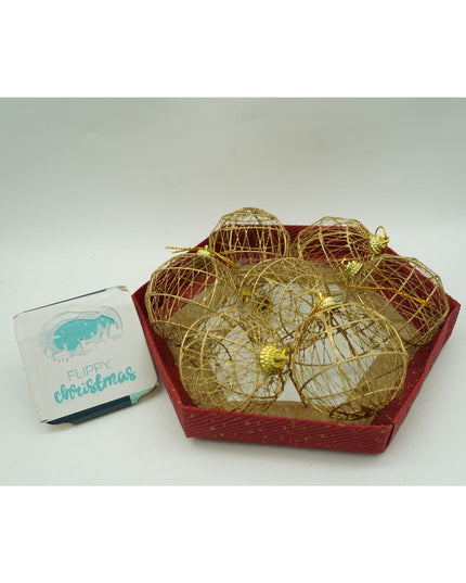 de 28 ornamente de brad, de tip Glob