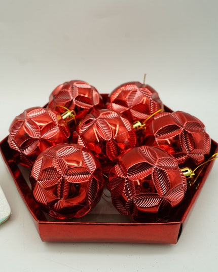 de 28 ornamente de brad, de tip Glob