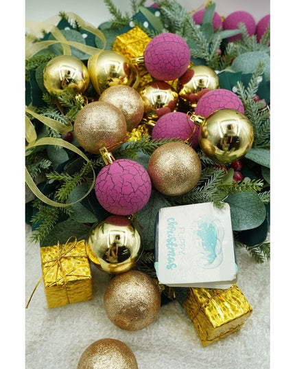 de 35 ornamente de brad, de tip Glob