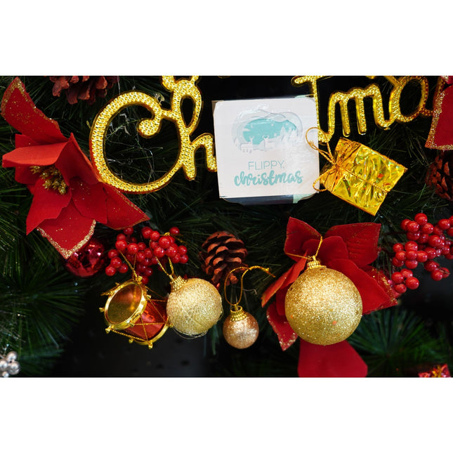 de 45 ornamente de brad, de tip Glob,din polistiren, cu finisaj sclipitor , adancime x lungime x inaltime