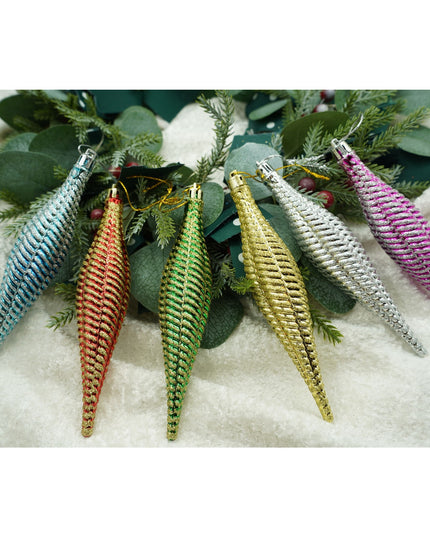 de 6 ornamente de brad, de tip Asimetric