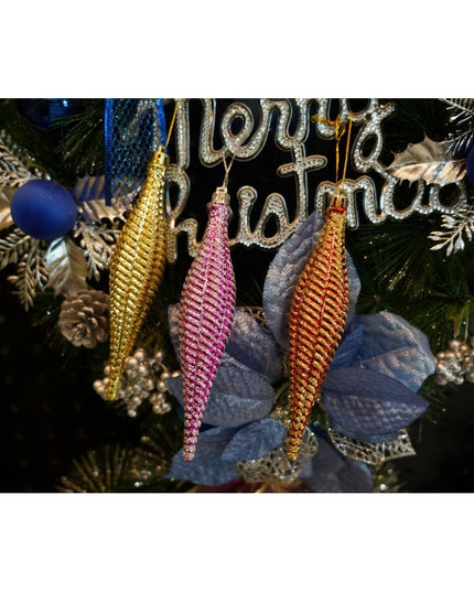 de 6 ornamente de brad, de tip Asimetric