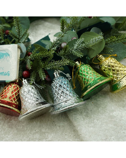 de 6 ornamente de brad, de tip Clopotel