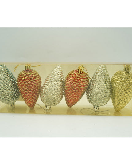 de 6 ornamente de brad, de tip Con de brad