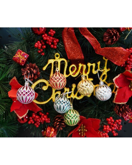 de 6 ornamente de brad, de tip Glob