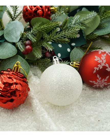 de 7 ornamente de brad, de tip Glob