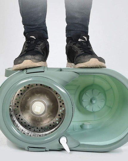 mop rotativ cu galeata material plastic si microfibra, o rezerva inclusa, rezistent, cu dop scurgere, vas detasabil, orificiu pentru solutie, pentru interior, capacitate 8 l