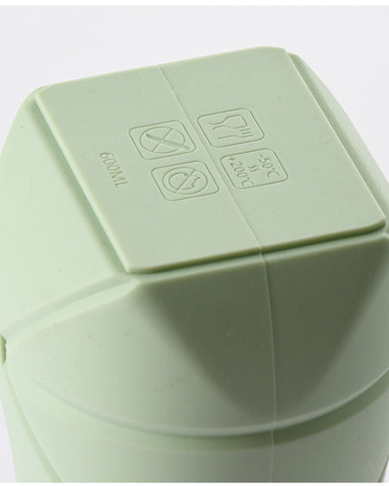 Sticla de apa pliabila din silicon,reutilizabila, rezistenta la temepreturi ridiate, usor de depozitat si carat,600 ml