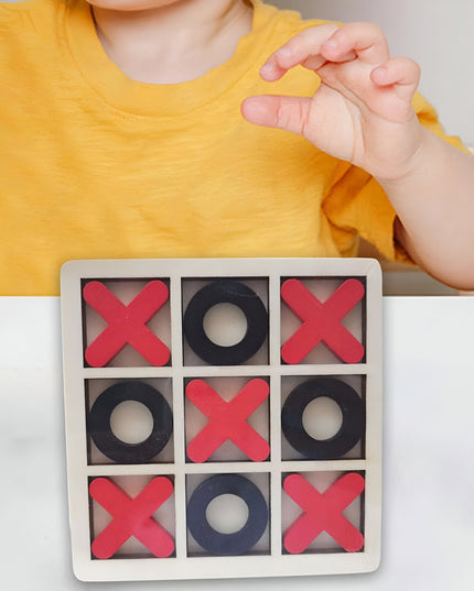 Jucarie Montessori Tic Tac Toe, Educativa, Interactiva, din lemn, X si O, 9 Piese, 14.3x14.3 cm
