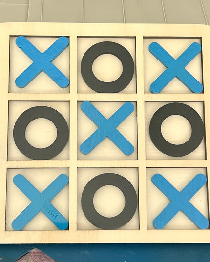 Jucarie Montessori Tic Tac Toe, Educativa, Interactiva, din lemn, X si O, 9 Piese, 14.3x14.3 cm