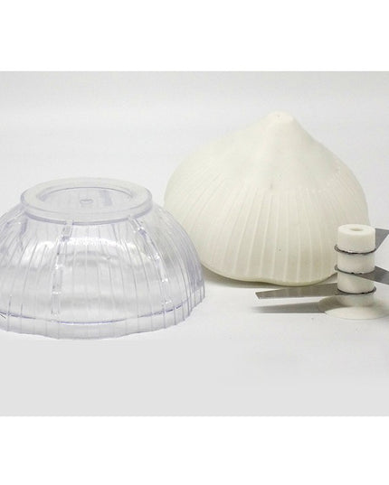 Tocator manual pentru usturoi, in forma de usturoi, cutite rezistente, utilizare prin apasare, material ABS si inox