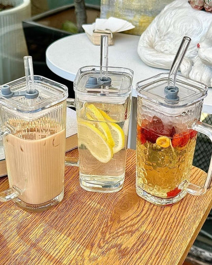 Pahar pentru Racoritoare, din Sticla, 330 ml, cu Pai si Maner, Model Clear